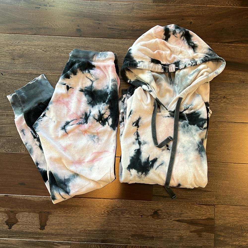 Electric & Rose Velour Set